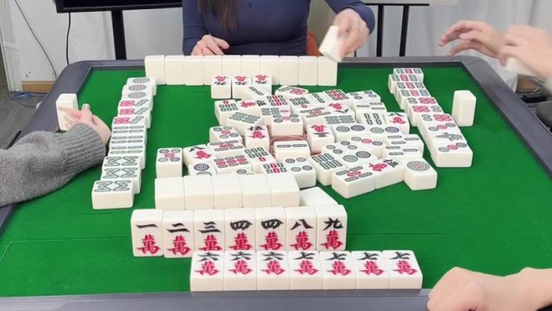 曼城主场落后两球终逆转